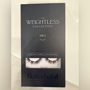 Weightless Collection No. 2 Flutterhabit Lashes